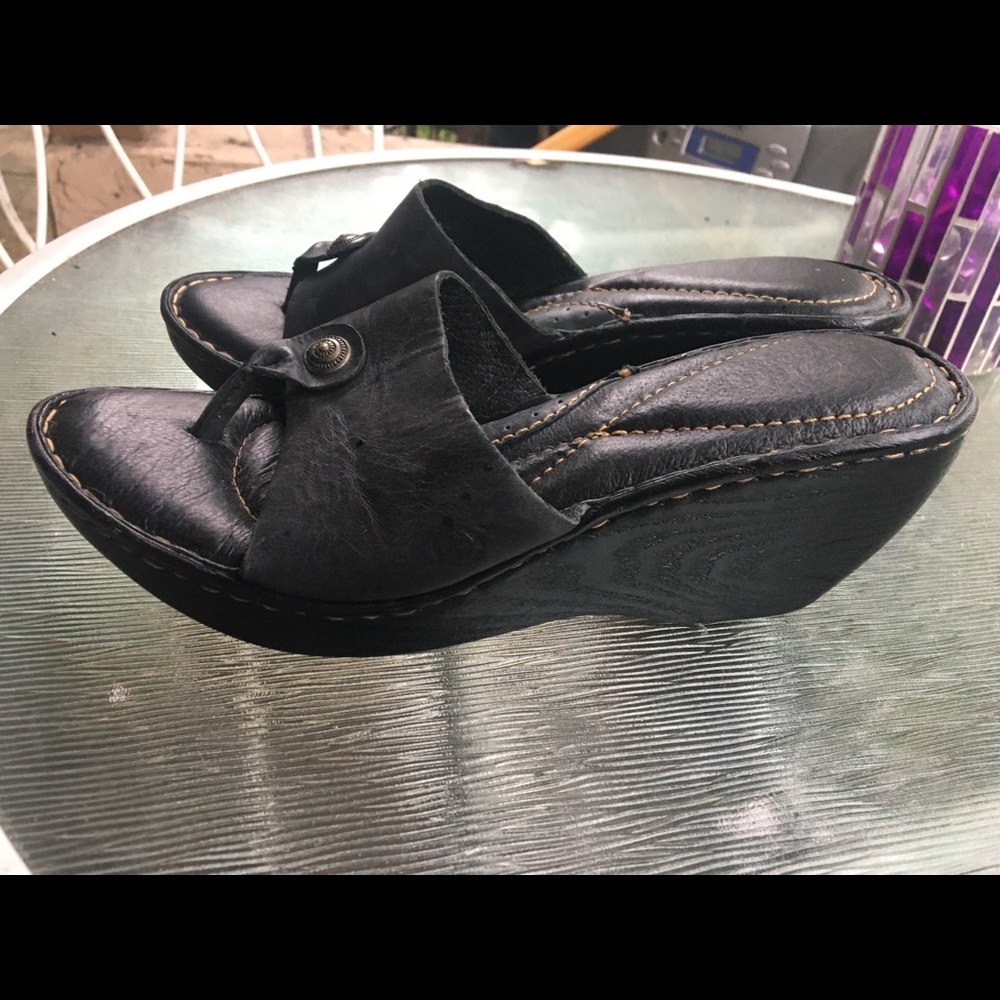 Born wedge sandals